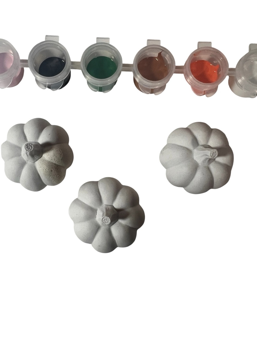Fall activity for kids. 3 pieces to paint. Fun decorations. Great for kids all - Picture 13 of 16
